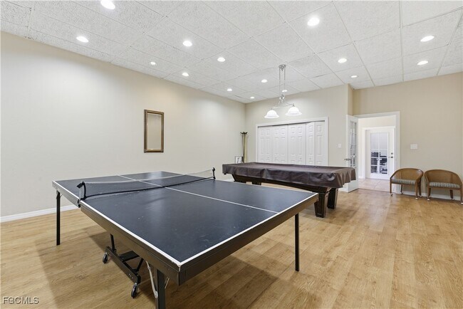 Building Photo - 6150 Whiskey Creek Dr