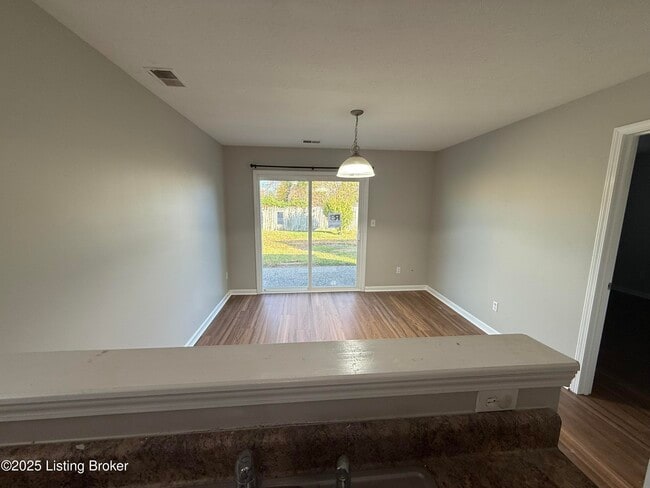 Building Photo - 7613 Beulah Church Rd