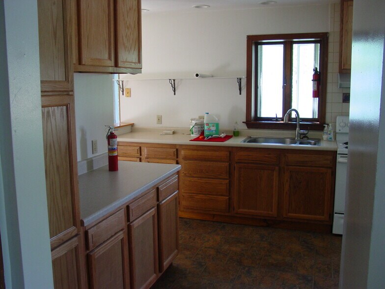 Building Photo - 126 Bridgton Rd