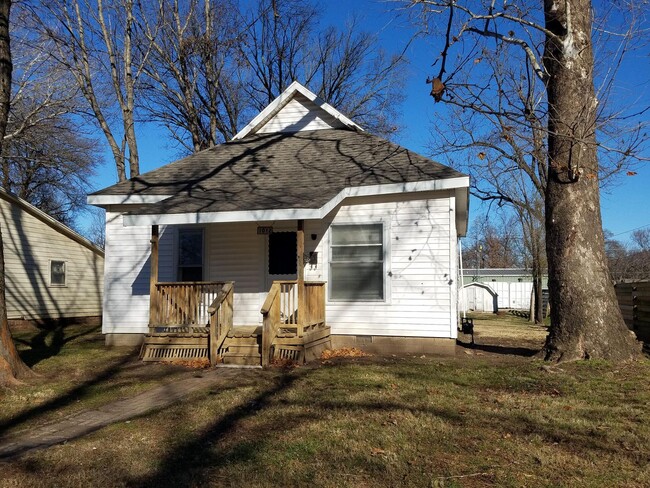 Primary Photo - PRE-LEASING Available June 1, 2025. Proper...