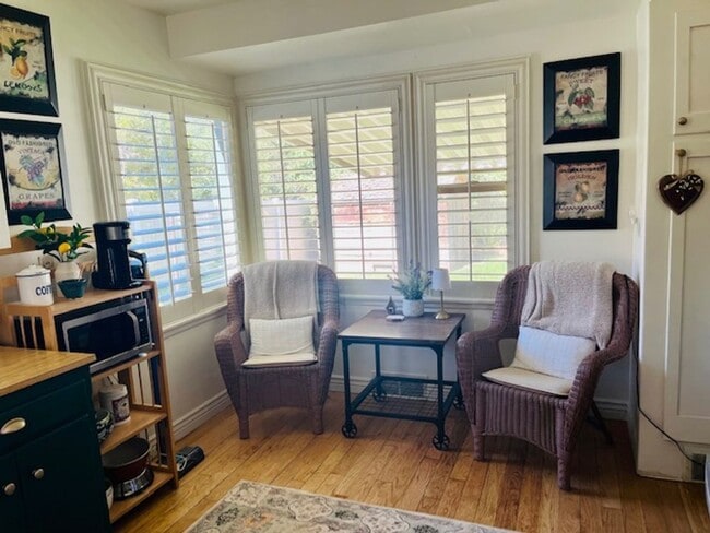 Building Photo - Single Family Home close to SUU