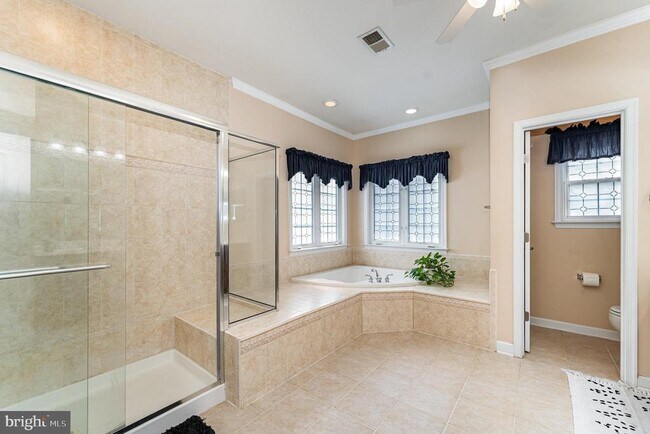 Building Photo - 4203 Talon Dr