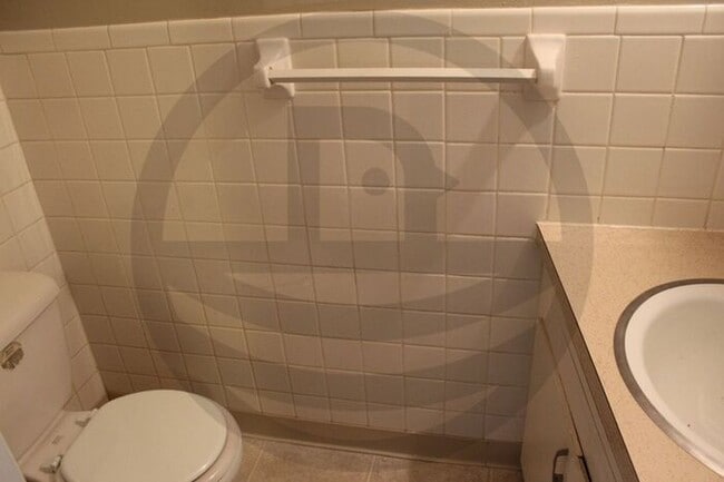 Building Photo - 1111 W Scenic Dr