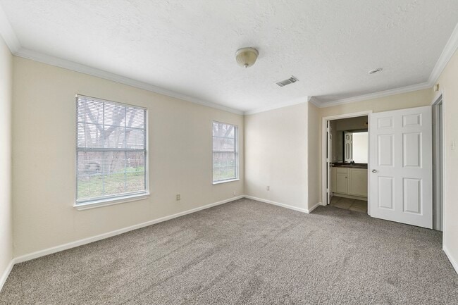 Building Photo - 5315 Tommye St