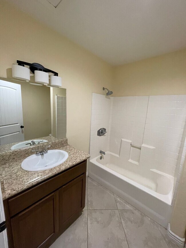 Building Photo - Affordable 2 Bedroom home near Downtown Yuma!