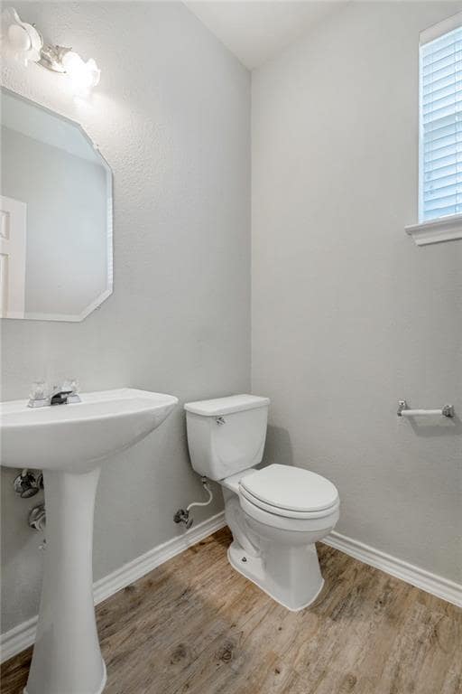 Building Photo - 4229 Kingsburg Dr