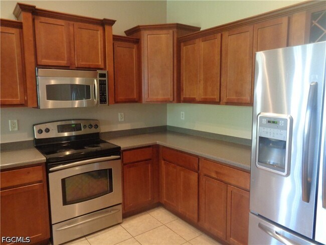Building Photo - 2463 Nature Pointe Loop