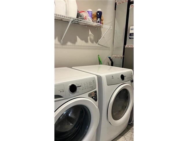 Building Photo - 20069 62nd Pl