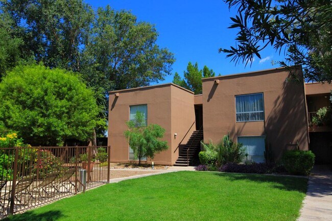 Interior Photo - El Dorado Apartments