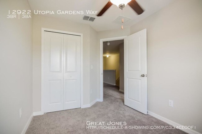 Building Photo - 12922 Utopia Gardens Way