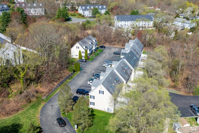 Neighborhood Context - 6 Messenger St