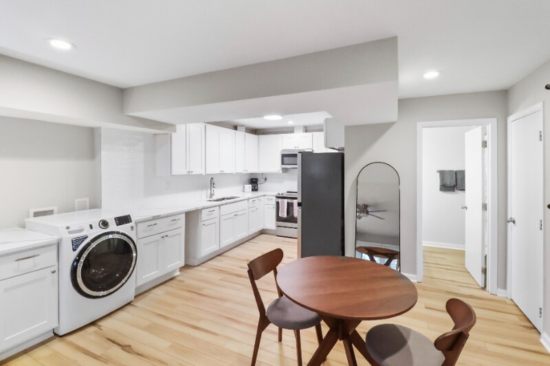 Building Photo - 319 Wildberry Ln