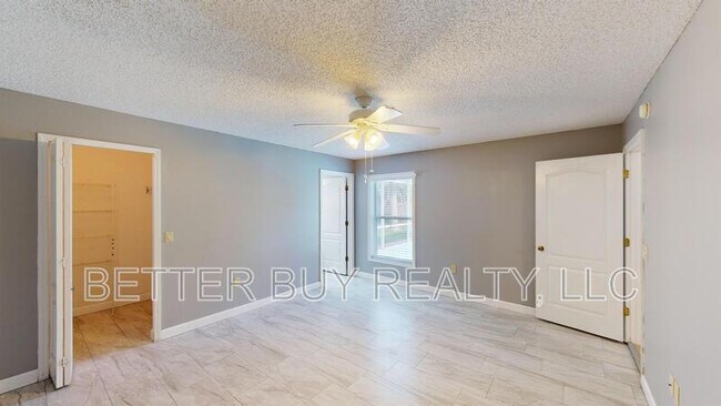 Building Photo - 21 Palermo Ln