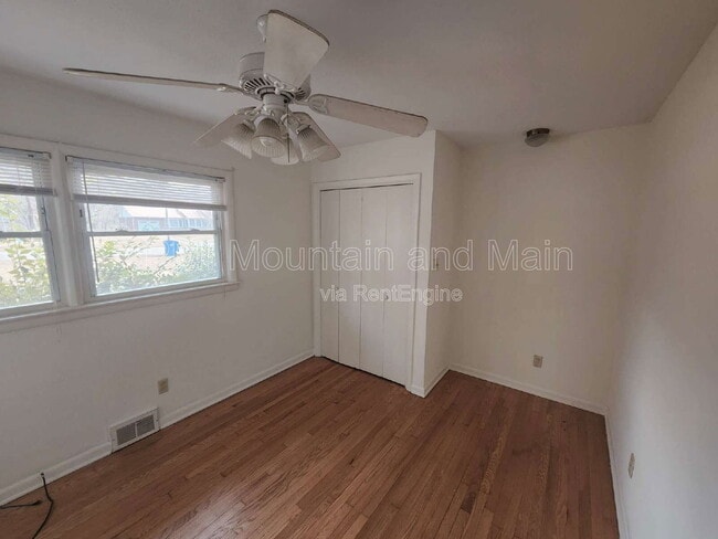 Building Photo - 52 Blake Dr