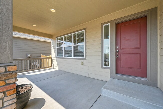 Building Photo - $2,550 - 3 Bed, 2.5 Bath Home in Co Spring...