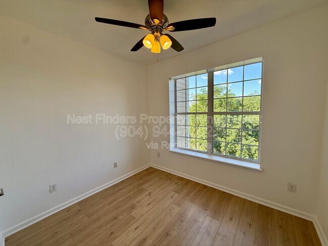 Building Photo - 11251 Campfield Dr