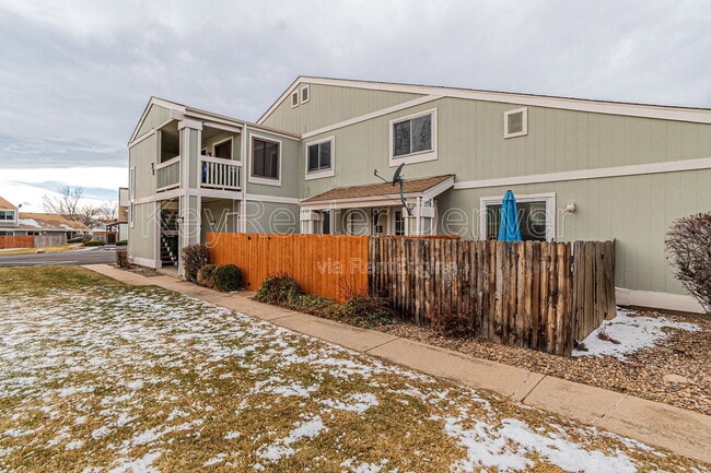 Building Photo - 8756 Chase Dr