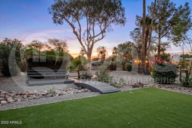 Building Photo - 6149 E Delcoa Ave