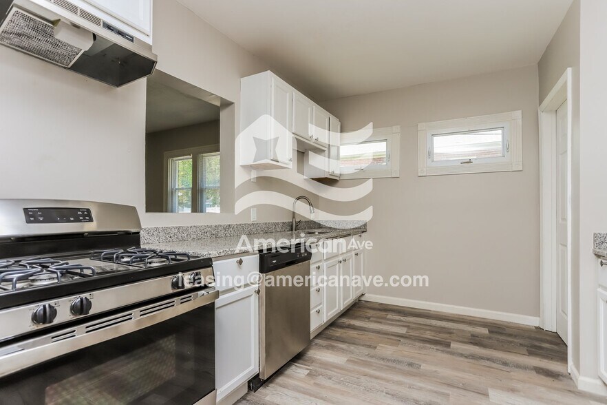 Building Photo - 6530 Avalon Ave