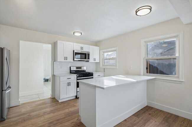 Building Photo - Remodeled house