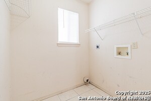 Building Photo - 9130 Village Brown