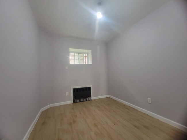 Building Photo - 29 Monaco Pl