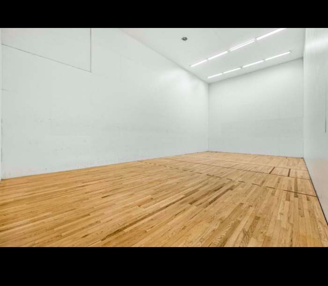 Building Photo - 310 Tradewinds Dr