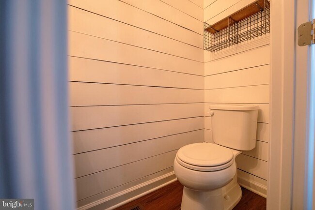 Building Photo - 9816 Cedarmass Cir