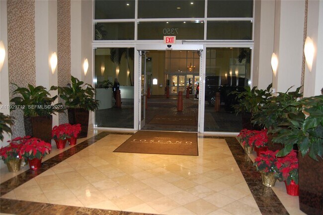 Building Photo - 7350 SW 89th St