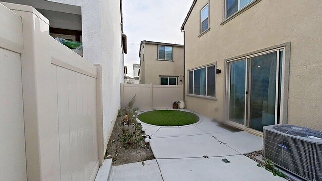 Building Photo - 29378 Bovenzi Wy