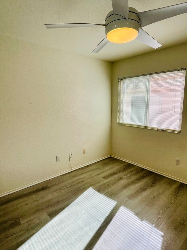 Building Photo - 40095 Festival Rd