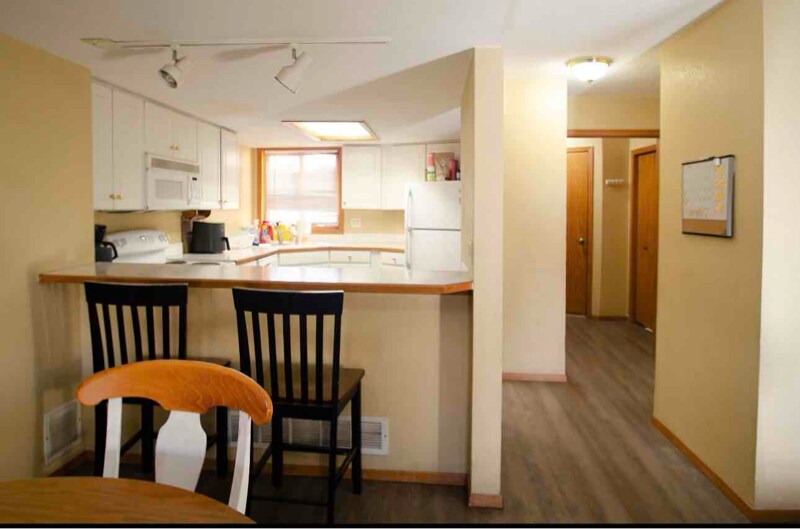 Building Photo - 2829 Springdale Ln