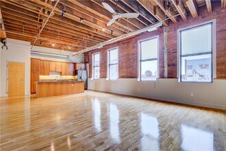 Building Photo - 224 Mill St