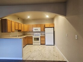 Building Photo - 875 E 78th Ave
