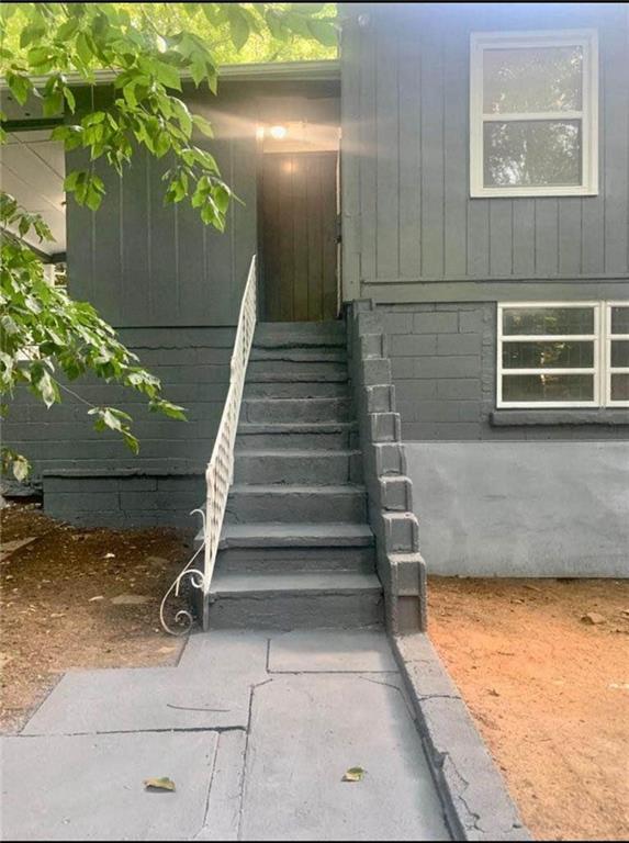 Building Photo - 3535 Fairlane Dr NW