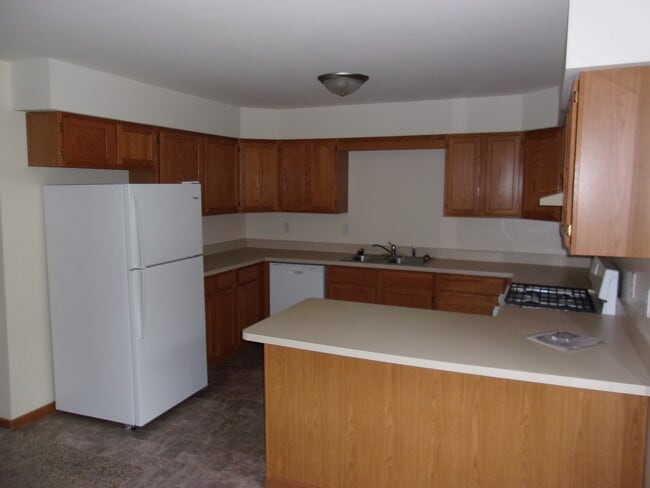 Building Photo - 1252 Lake Charles Ave