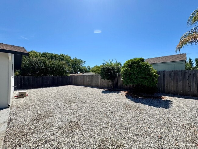 Building Photo - Classic Napa Bel Aire Home 4 Bedrooms, 2 B...