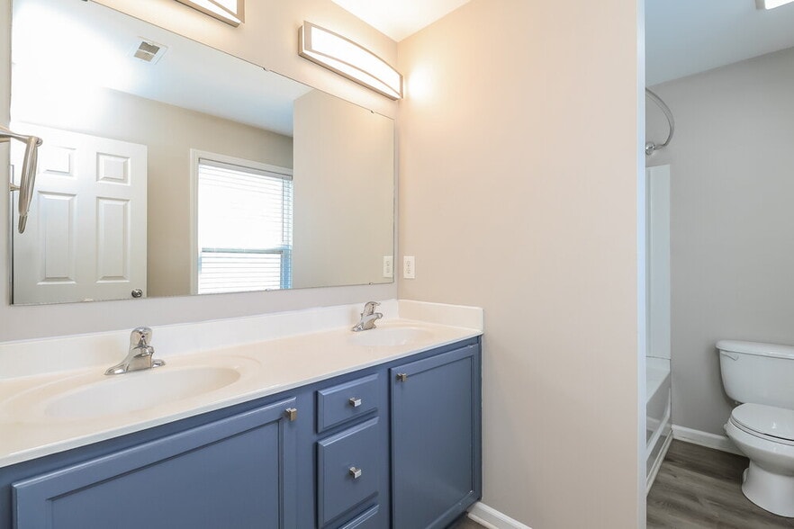 Building Photo - 2623 Bramble Ridge Ct