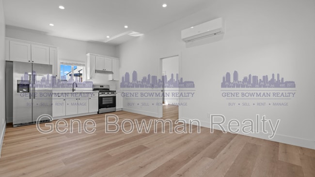 Building Photo - 2411 Fleetwood St