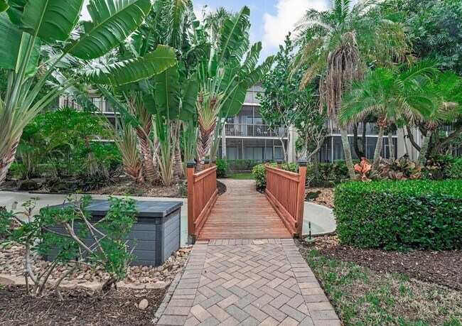 Building Photo - 3605 S Ocean Blvd