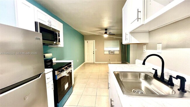 Building Photo - 1308 N 21st St