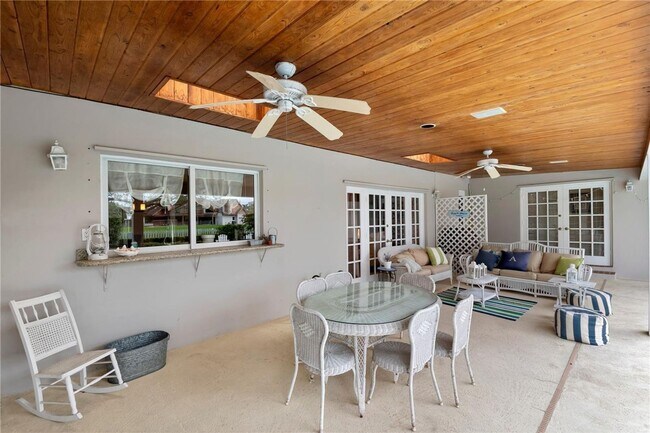 Building Photo - Beautiful home in quiet neighborhood