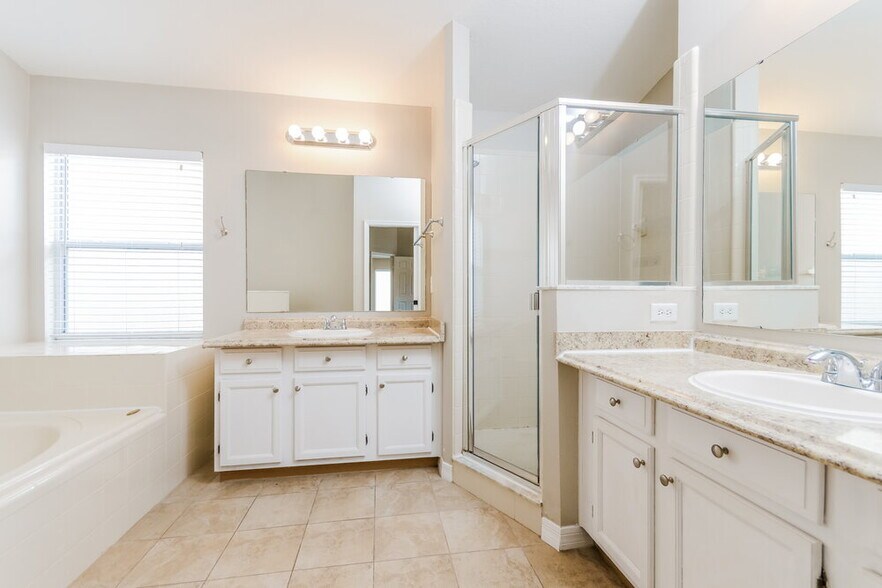 Building Photo - 1207 Whitewood Way