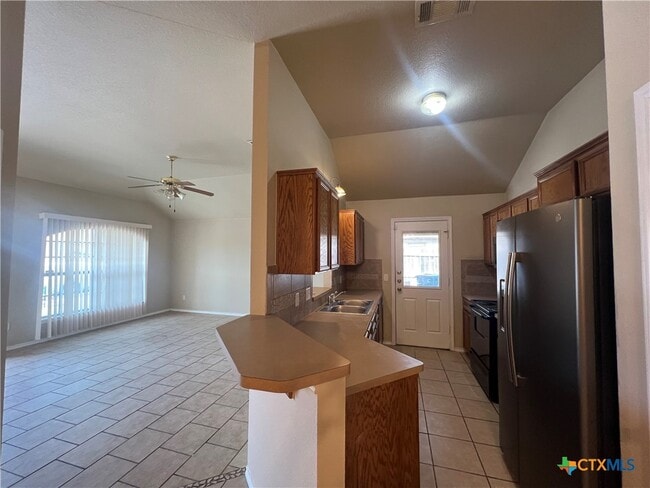 Building Photo - 1309 Cavalry Ln