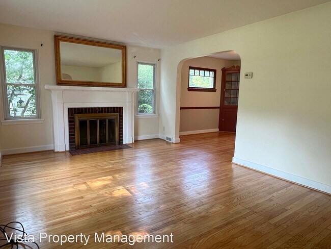 Building Photo - 4 br, 2 bath House - 54 Fisher Rd