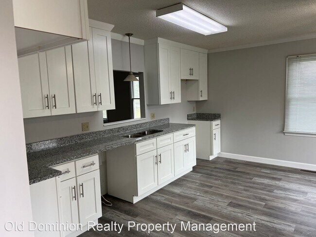 Building Photo - 2 br, 2 bath House - 5B Angler Landing