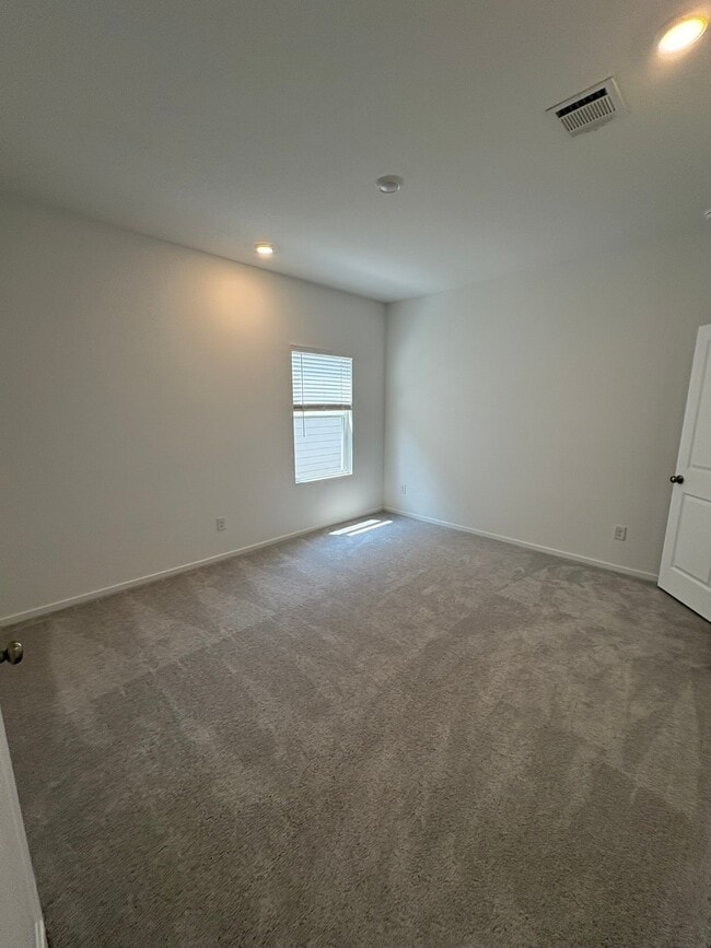 Building Photo - 6419 Seafoam Lake Dr