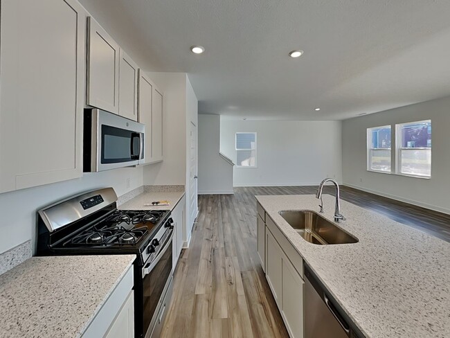 Building Photo - 748 Felix Dr
