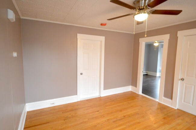 Building Photo - 475 Water St