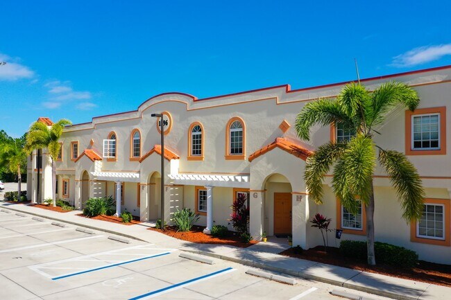 Building Photo - Deep Creek Townhome - Golf Course View (ONE FREE MONTH RENT FOR QUALIFIED APPLICANTS!)
